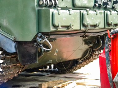 Slavyansk, Ukrayna - 20 Haziran 2016: Bir uçaksavar füze sistemi Buk, nakliye için-bir savaş aracı anti-terör operasyon bölgesine şehrin içinden. Slavyansk şehir yoluyla ulaşım.