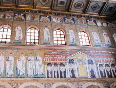 Ravenna, İtalya - 29 Temmuz 2016: Ravenna şehir manzaraları, sokaklar ve Binalar Ravenna City