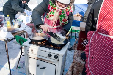 Penza, Rusya Federasyonu - 14 Şubat. shrovetide (maslenit kutlama
