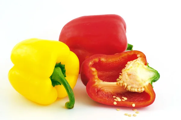 Yellow and red bell peppers — Stock Photo, Image