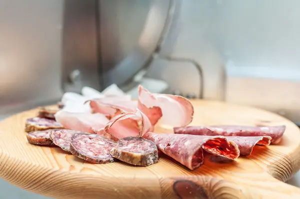 Traditional italian cold cuts appetizers — Stock Photo, Image