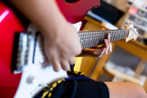 Selective Focus Finger Playing Electric Guitar Studio Room — 스톡 사진