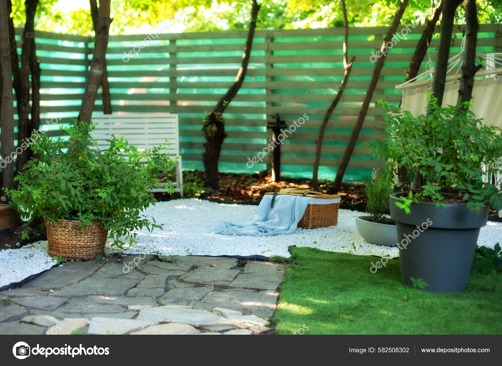 jardín | AQSO, image size:1600x1167