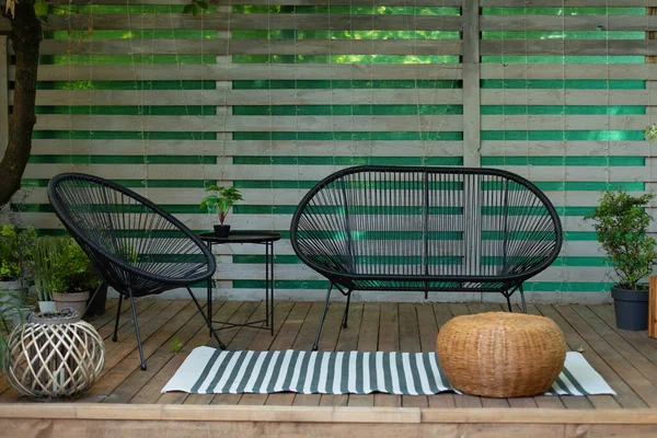 Spazio Accogliente Nel Patio Balcone Veranda Interna Con Parete Legno — Foto Stock