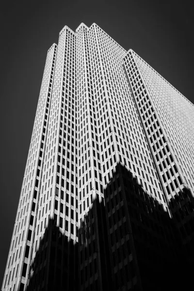 Siyah beyaz fotoğraf - gökdelen, San Francisco - ABD