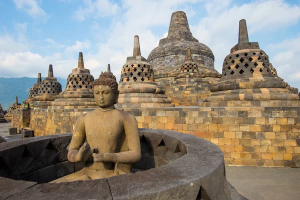 Budist tapınağındaki Buda heykeli Borobudur, Java, Endonezya