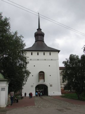 Rusya, Vologda bölgesi, Kirillo-Belozersky Manastırı, Kazan Kulesi