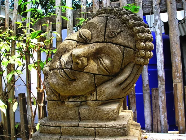 Юго Восточная Азия Таиланд Остров Самет Голова Каменной Скульптуры — стоковое фото