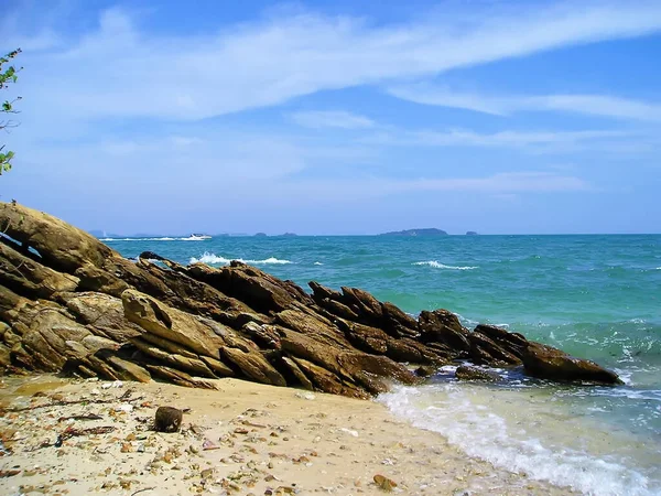 Güneydoğu Asya, Tayland, Samet Adası, taştan sahil