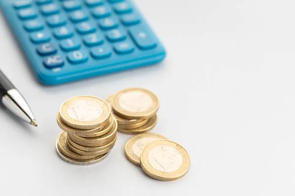 Euro Argent Calculatrice Sur Table Fiscalité Finance Économie Investissement Sur — Photo