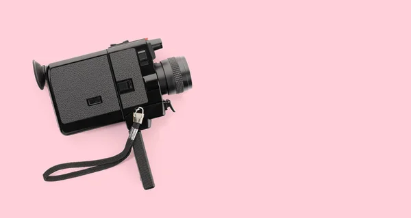 Super Filmkamera Isoliert Auf Rosa Hintergrund Kopierraum — Stockfoto