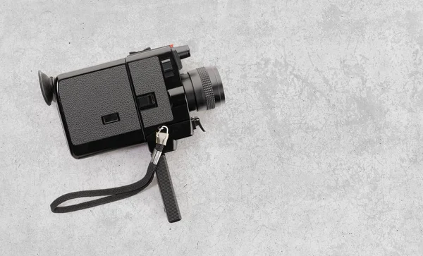 Super Filmkamera Isoliert Auf Grauem Betonhintergrund Kopierraum — Stockfoto