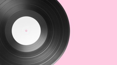 Pembe arka planda kopyalanmış Vinil plak. Beyaz etiket maketi