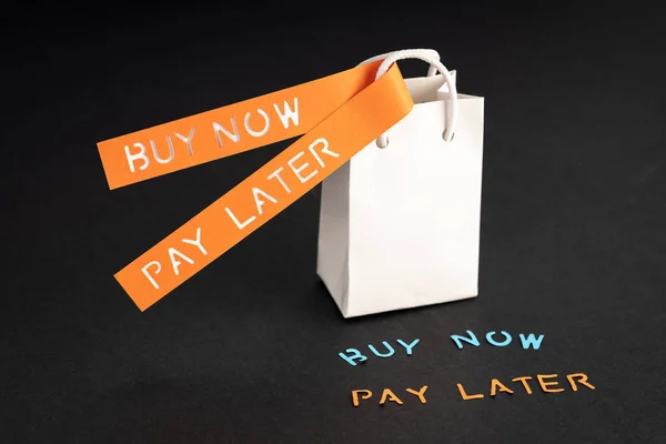 Bnpl Αγοράστε Τώρα Πληρώστε Αργότερα Την Έννοια Λευκά Τσάντα Αγορών — Φωτογραφία Αρχείου