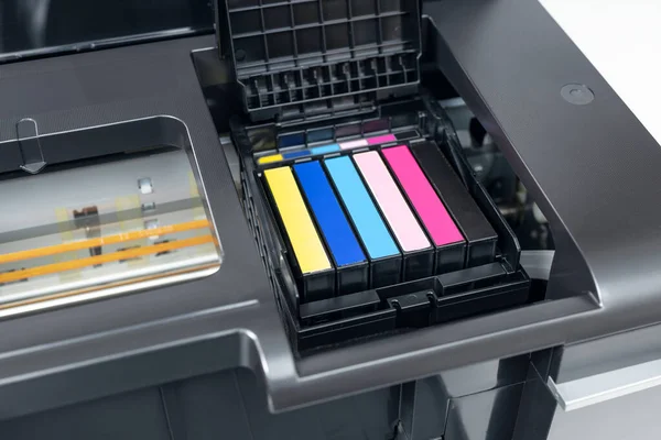 Close Multicolor Ink Cartridges Inkjet Printer Cartridges Change Concept — Fotografia de Stock