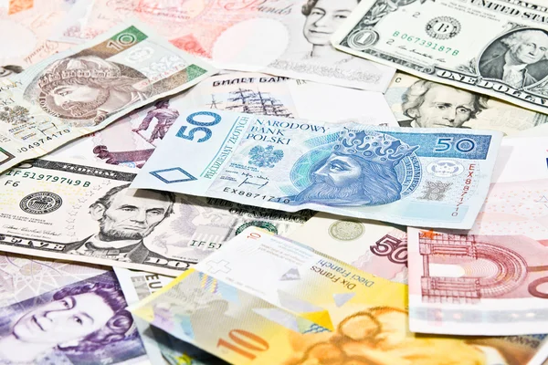 Dinero en el mundo — Foto de Stock