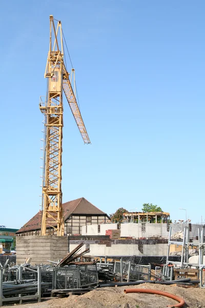 Żuraw na placu budowy — Zdjęcie stockowe