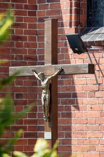 Gesù Cristo su una croce di legno — Foto Stock