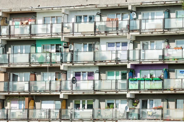 Bloc d'appartements. dix étages gratte-ciel — Photo