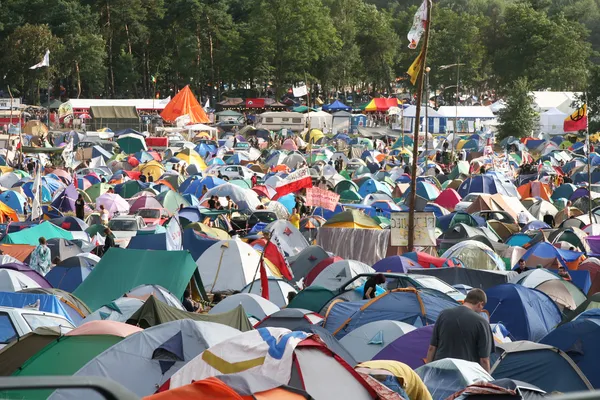 Zelten auf einem Musikfestival Stockbild