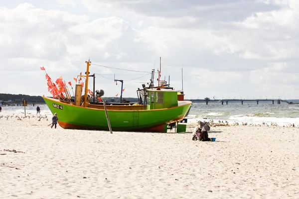 Bateau de pêche sur la mer Baltique — Photo