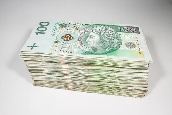 Polskiej waluty 100 złotych na białym tle — Zdjęcie stockowe