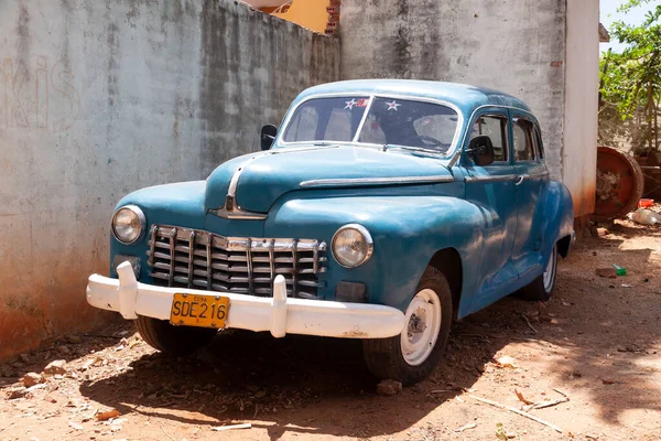 Trinidad Cuba Apr 2010 Old Cuban Car Painted Blue Vintage — Stockfoto
