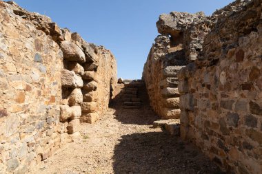 Merida Roma Amfitiyatrosunun duvarları ve tribünlerinin koridoru, Merida Arkeoloji Topluluğu Unesco tarafından Dünya Mirası ilan edildi.