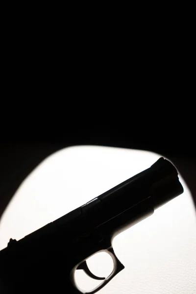 Pistola Automatica 9Mm Pistola Giallo Thriller Libro Copertina Disegno Foto — Foto Stock