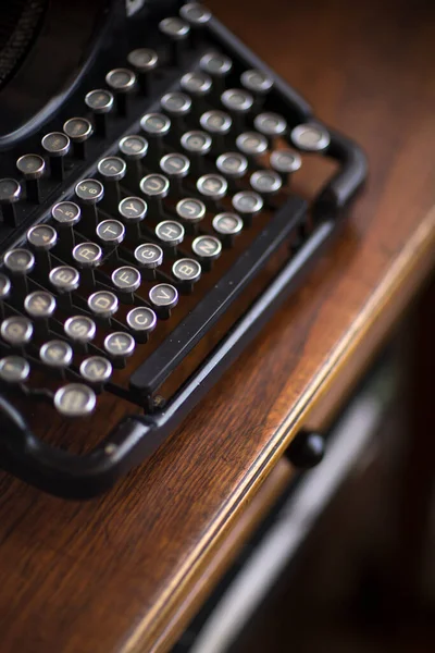 Vintage Retro Typewriter Table Photo — Stock Photo, Image