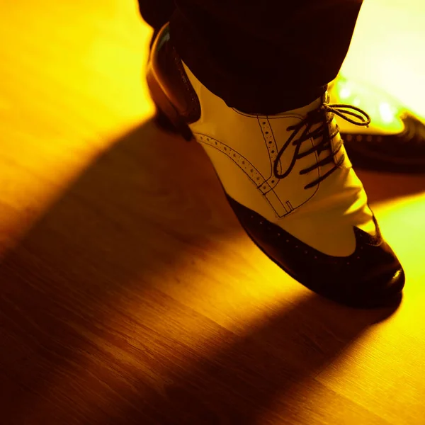 나이트 무도회 신발을 춤추는 — 스톡 사진