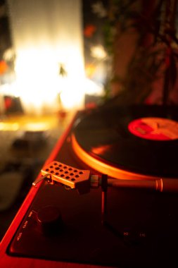Uyum sağlama koleksiyonu dj remix parçaları için Retro vinil albüm kapağı deign fotoğraf.