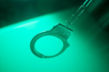 BDSM polis kelepçeleri seksi yetişkin aşkı erotik oyunlar için eğlenceli.