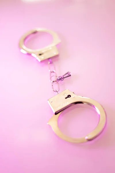 Bdsm Bondage Polizei Handschellen Für Sexy Erwachsene Liebe Erotisch Spielen — Stockfoto