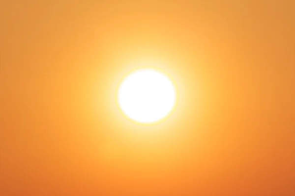Яркое зимнее солнце — стоковое фото