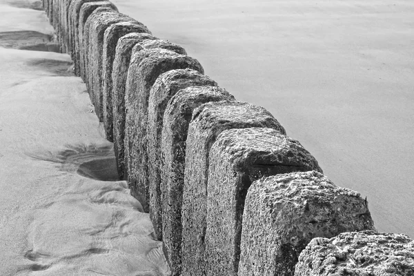 Steinleiste Nahaufnahme bw lt Stockbild