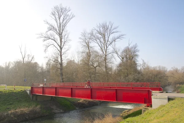 Czerwony most metalowy 2 — Zdjęcie stockowe