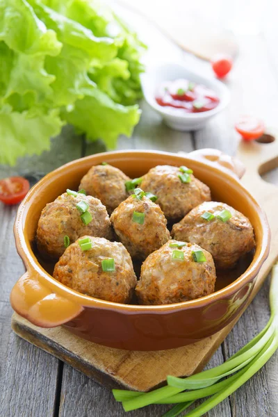 Meatballs in pan — Stock Photo, Image