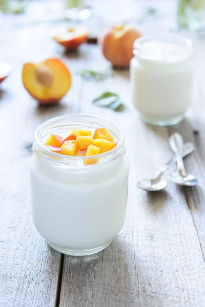 Natural yogurt — Stock Photo, Image