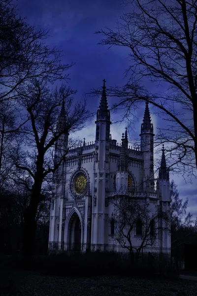 Geceleri eski kilise