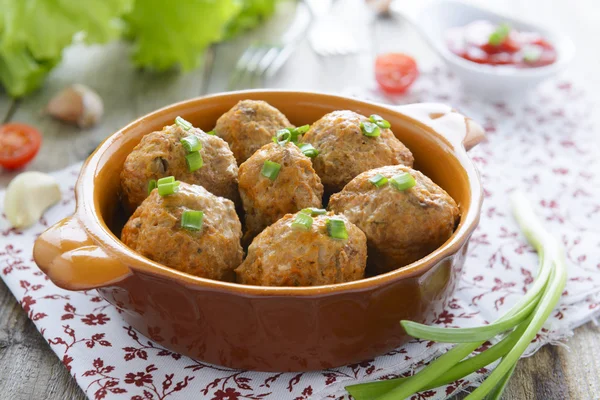 Meatballs in pan — Stock Photo, Image
