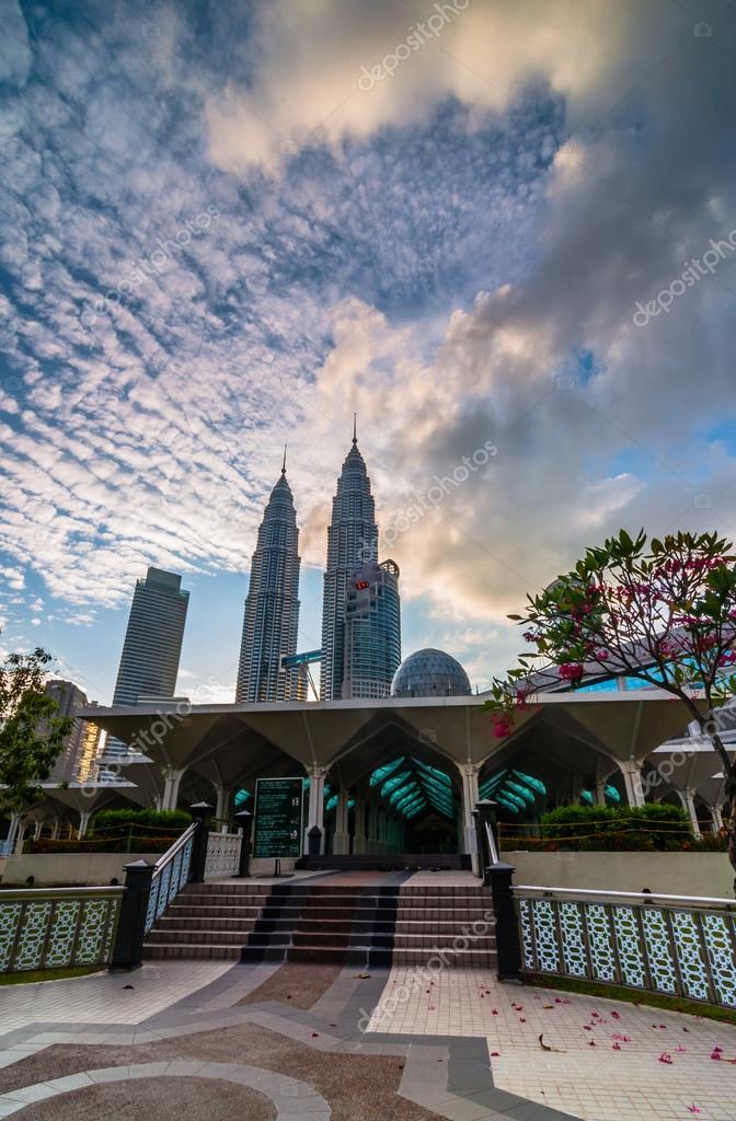 Klcc From As Syakirin Mosque Stock Editorial Photo C Azirull 46239361