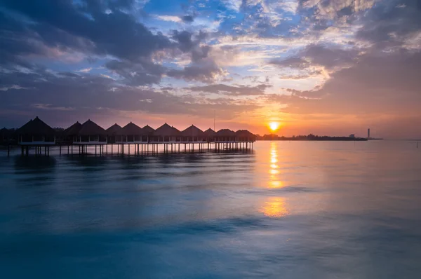 Sonnenaufgang vom schwimmenden Resort am bagan lalang selangor — Stockfoto