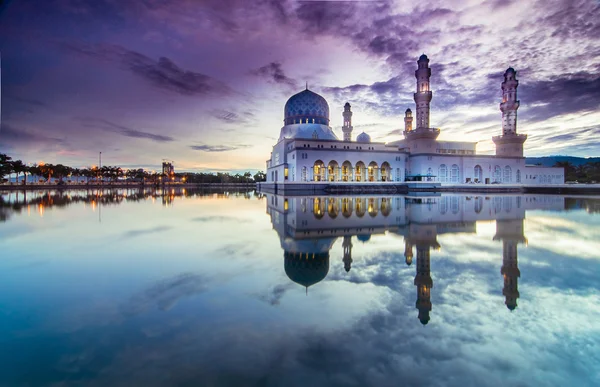 Kota LIkas Mezquita amanecer —  Fotos de Stock