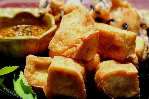 Kızarmış tofu.