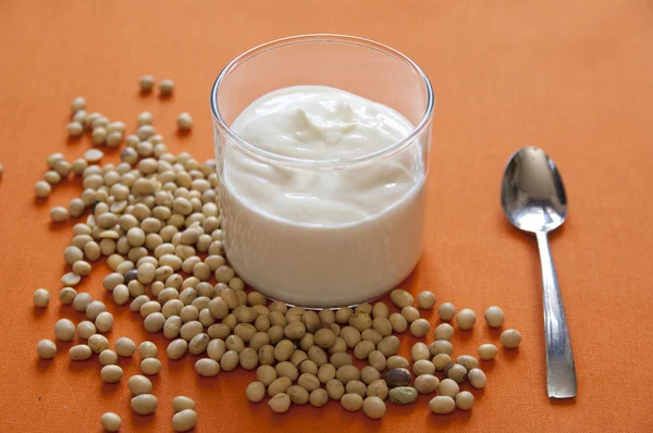 Organik soya yoğurt görmek