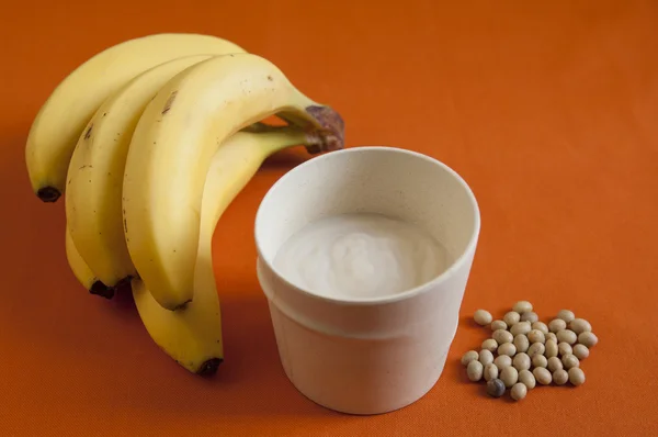 Close-up view of organic Banana Soy Yogurt — Stock Photo, Image