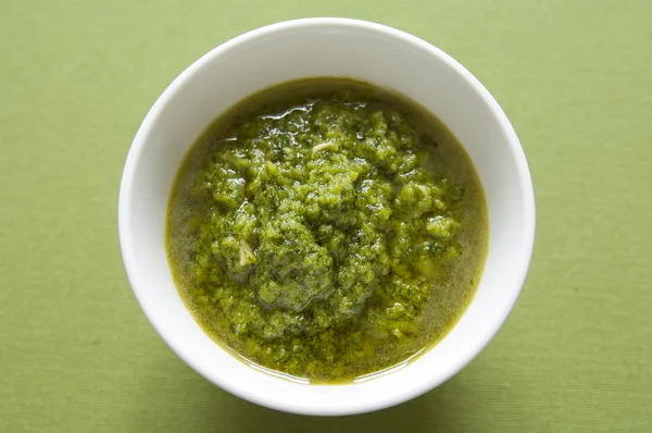 Close-Up Nézd az organikus olasz Pesto — Stock Fotó