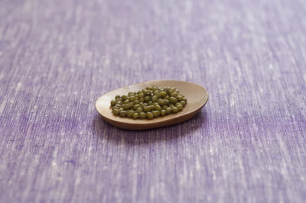 Close-up view of organic Green Mung Beans — Stock Photo, Image