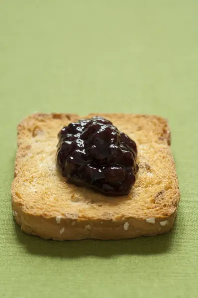 el yapımı reçel tost melba görmek